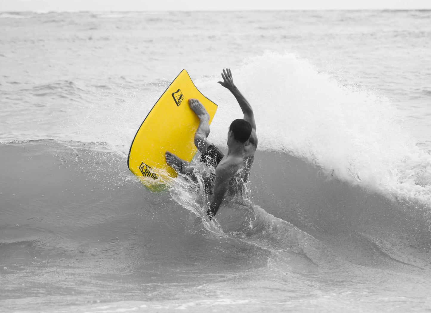 mach-7-x0 MACH7YELLOW_ORANGELIFESTYLE.webp