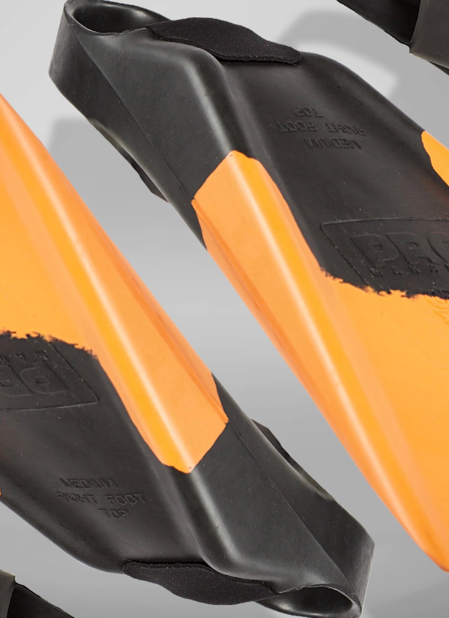 churchill-makapuu-pro-natural-gum-rubber-o2 FINSORANGE_BLACKZOOM.webp